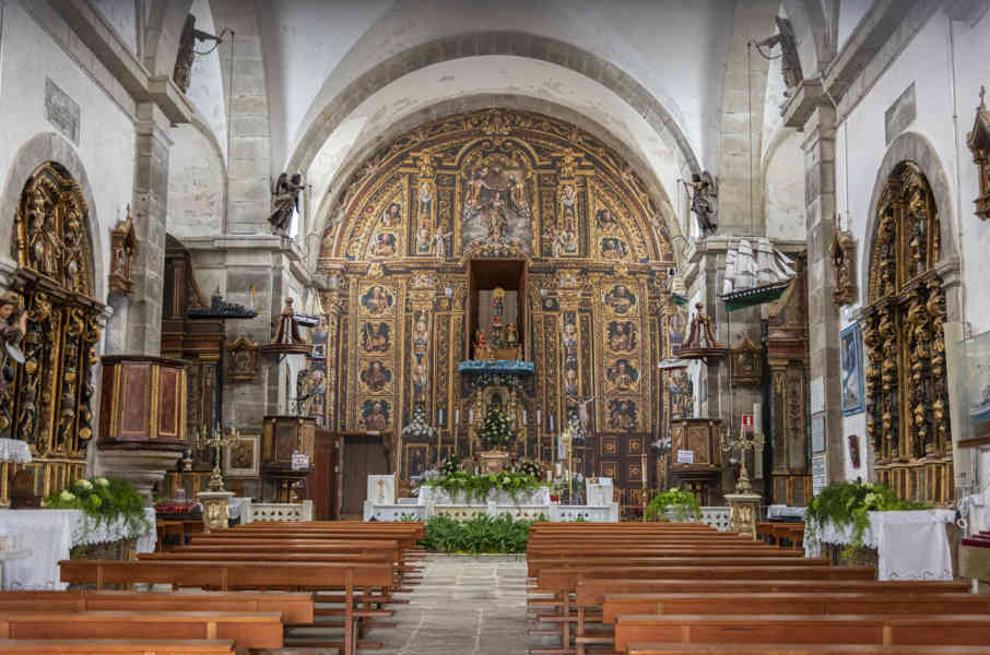 A Coruña 080 - Muxia - santuario de la vírgen de la Barca.jpg